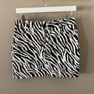 Zebra denim skirt Fits a S/M 4/6